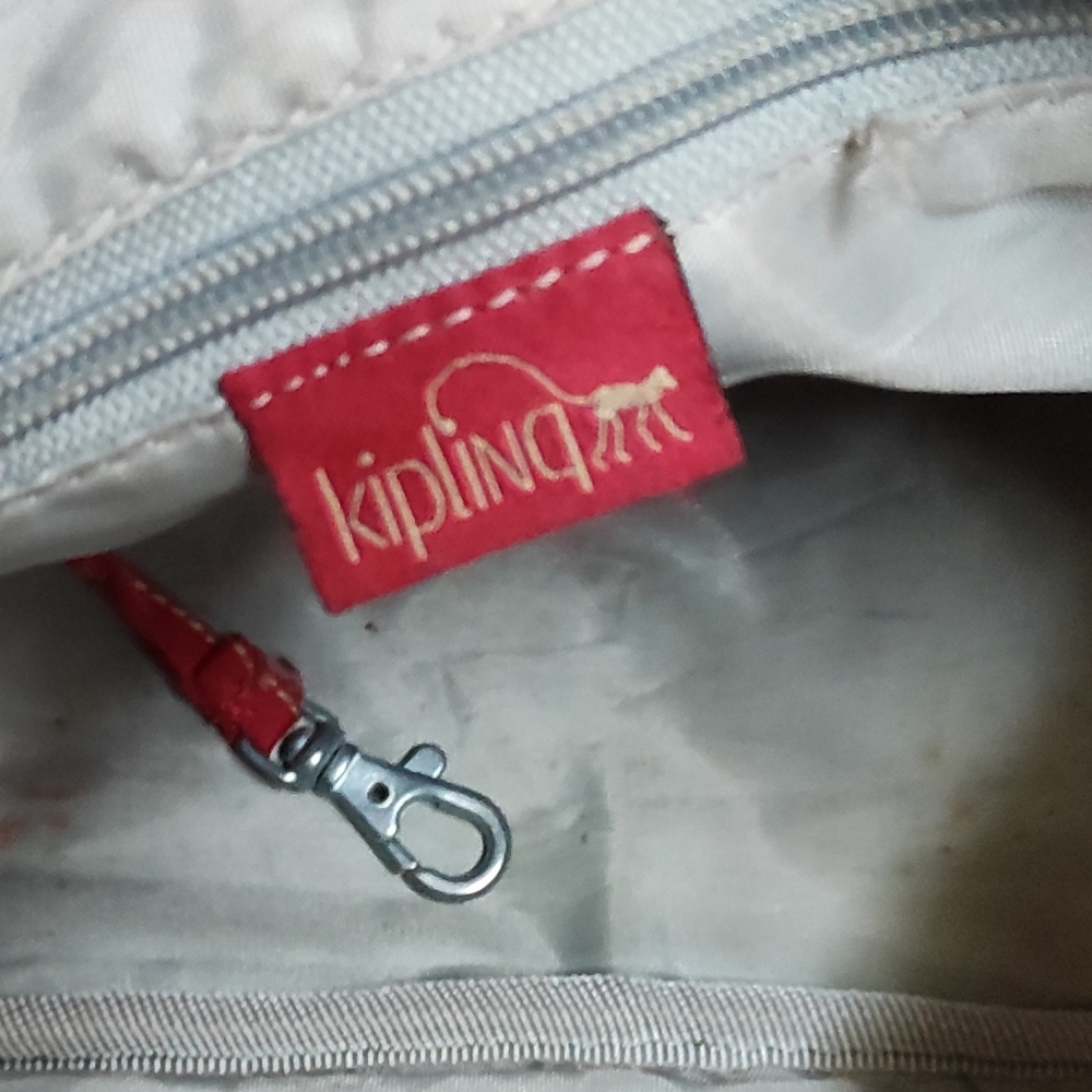 Authentic Red Kipling Two way Bag - Picture 8 of 15